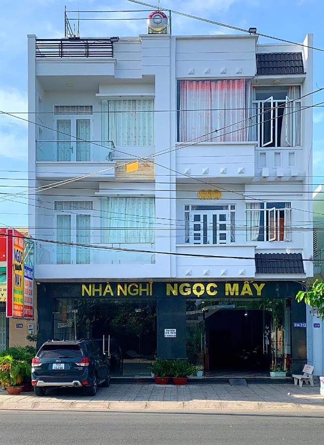 Ngoc May Guesthouse チャウドック エクステリア 写真