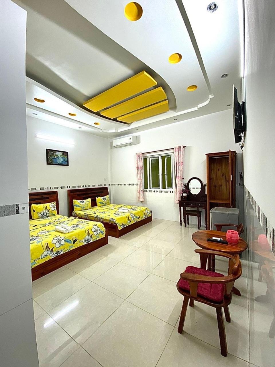 Ngoc May Guesthouse チャウドック エクステリア 写真